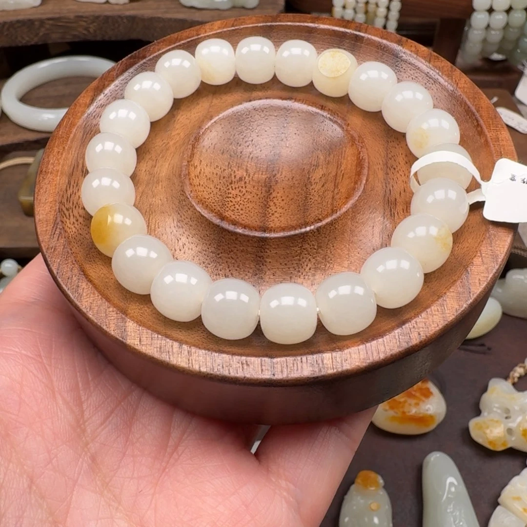 吊坠(不含链)未镶嵌和田玉（子料）卡10手串