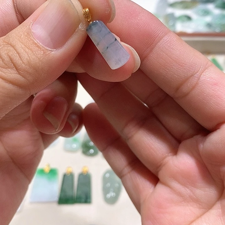 吊坠(不含链)18K金镶嵌翡翠6号