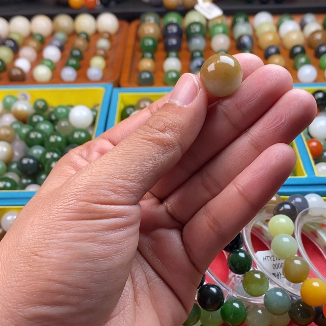 和田玉未镶嵌珠宝奇石卡16半山半水y