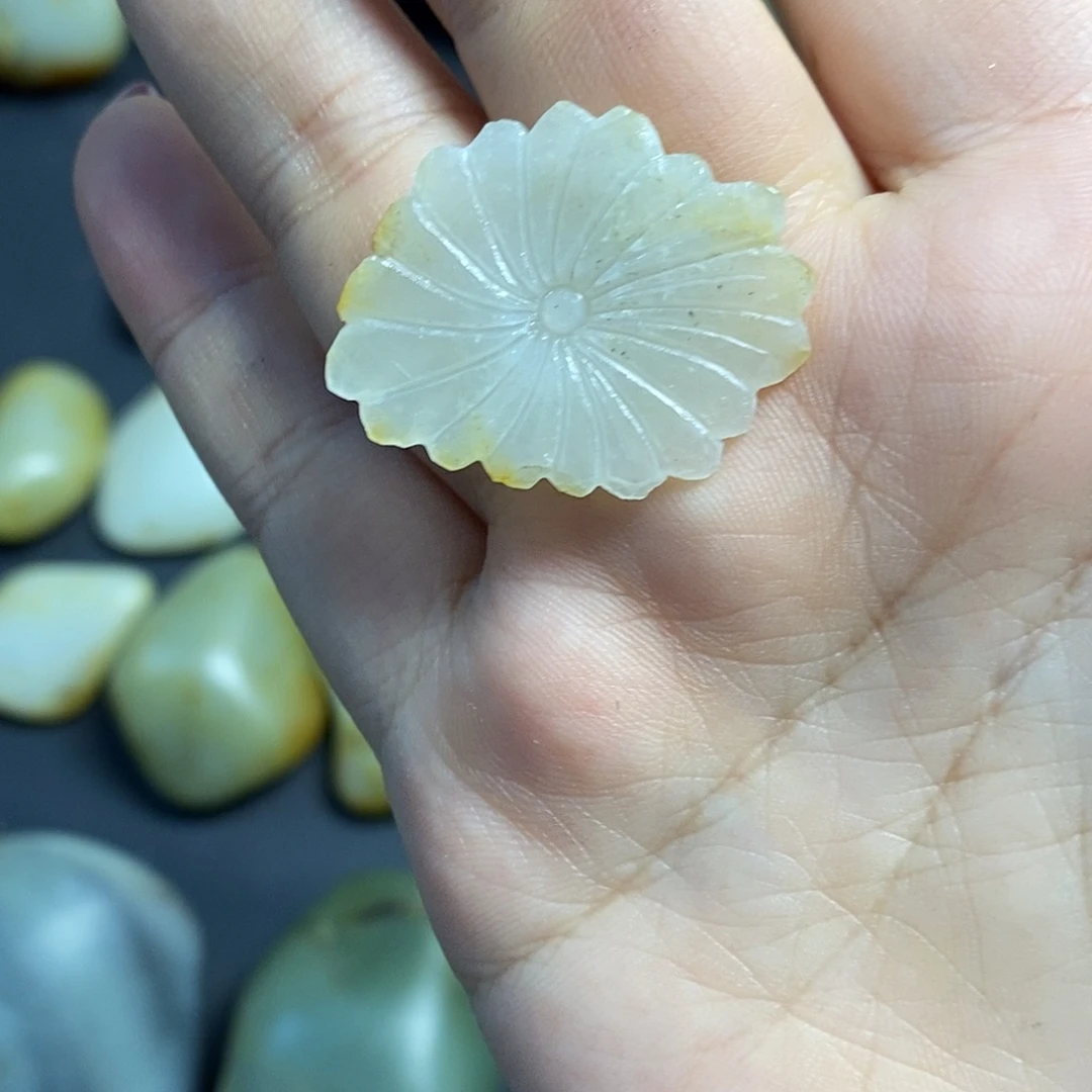 和田玉（糖玉）未镶嵌挂件3