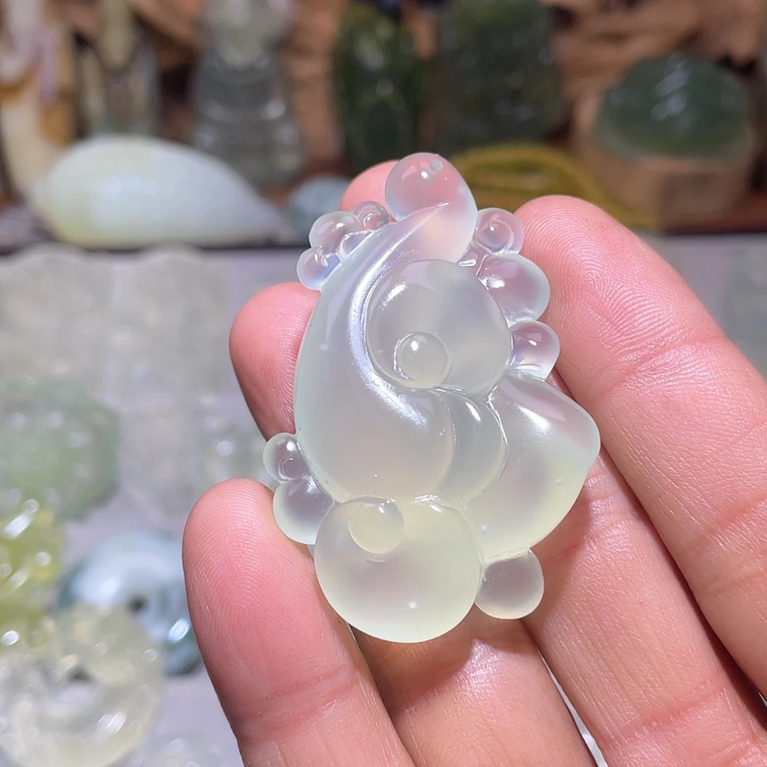 未镶嵌蛇纹石玉珠宝奇石