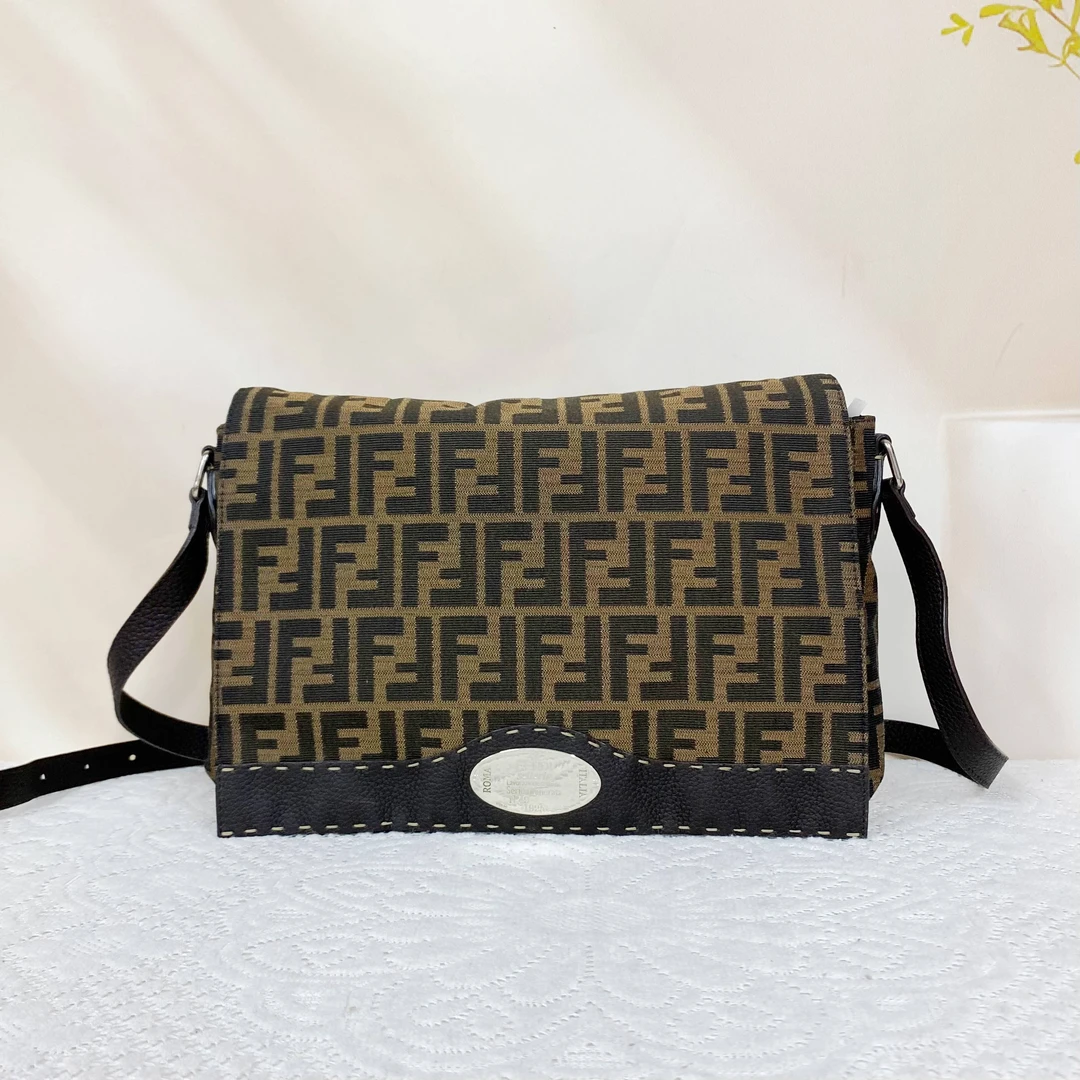 95新 FENDI/芬迪 /单肩包/14343182