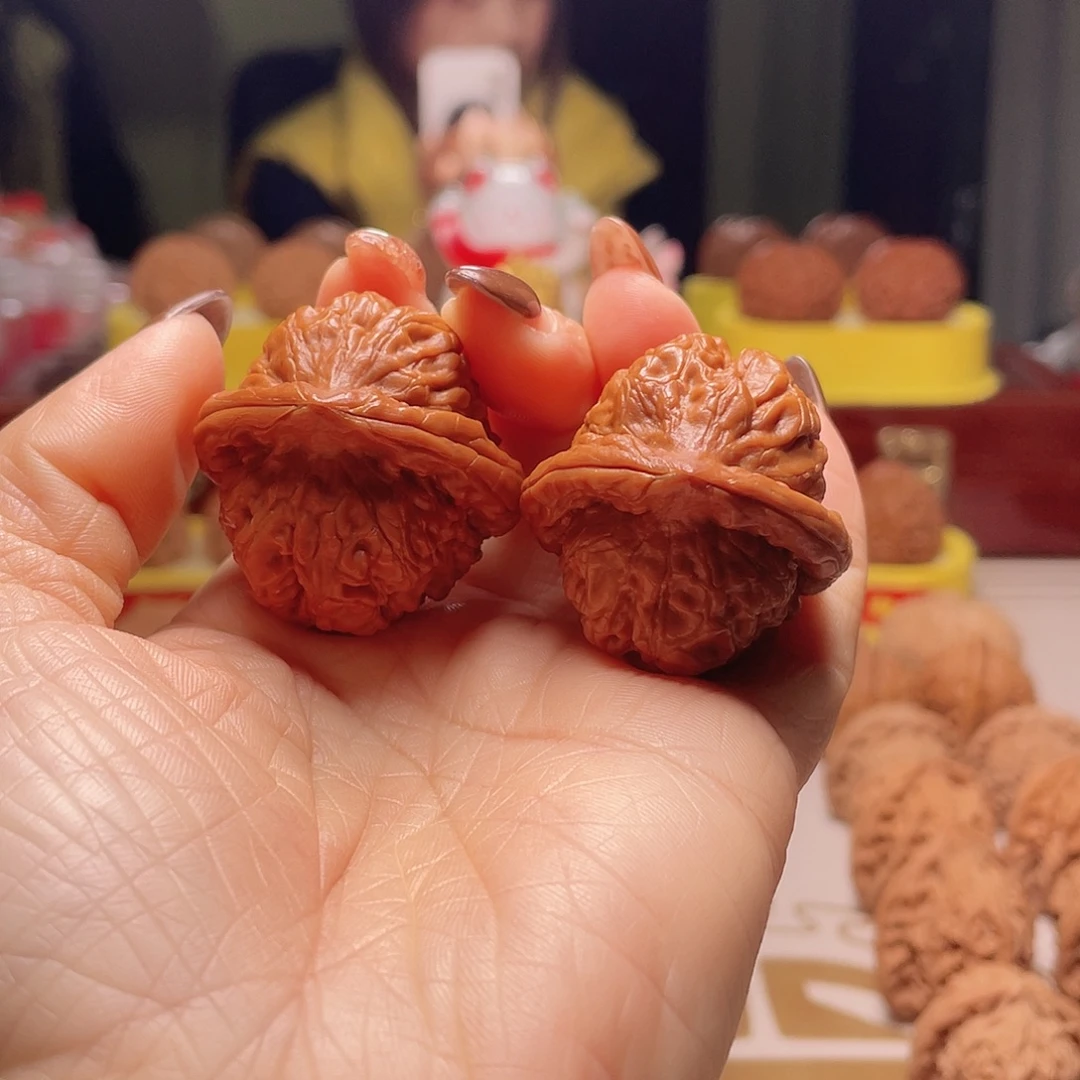 醉***渔文玩核桃吊坠金字塔