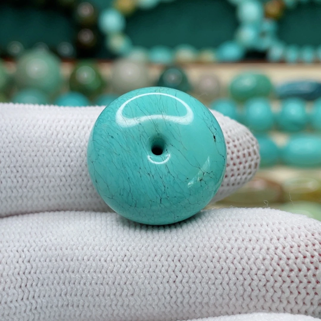 绿松石未镶嵌颈饰