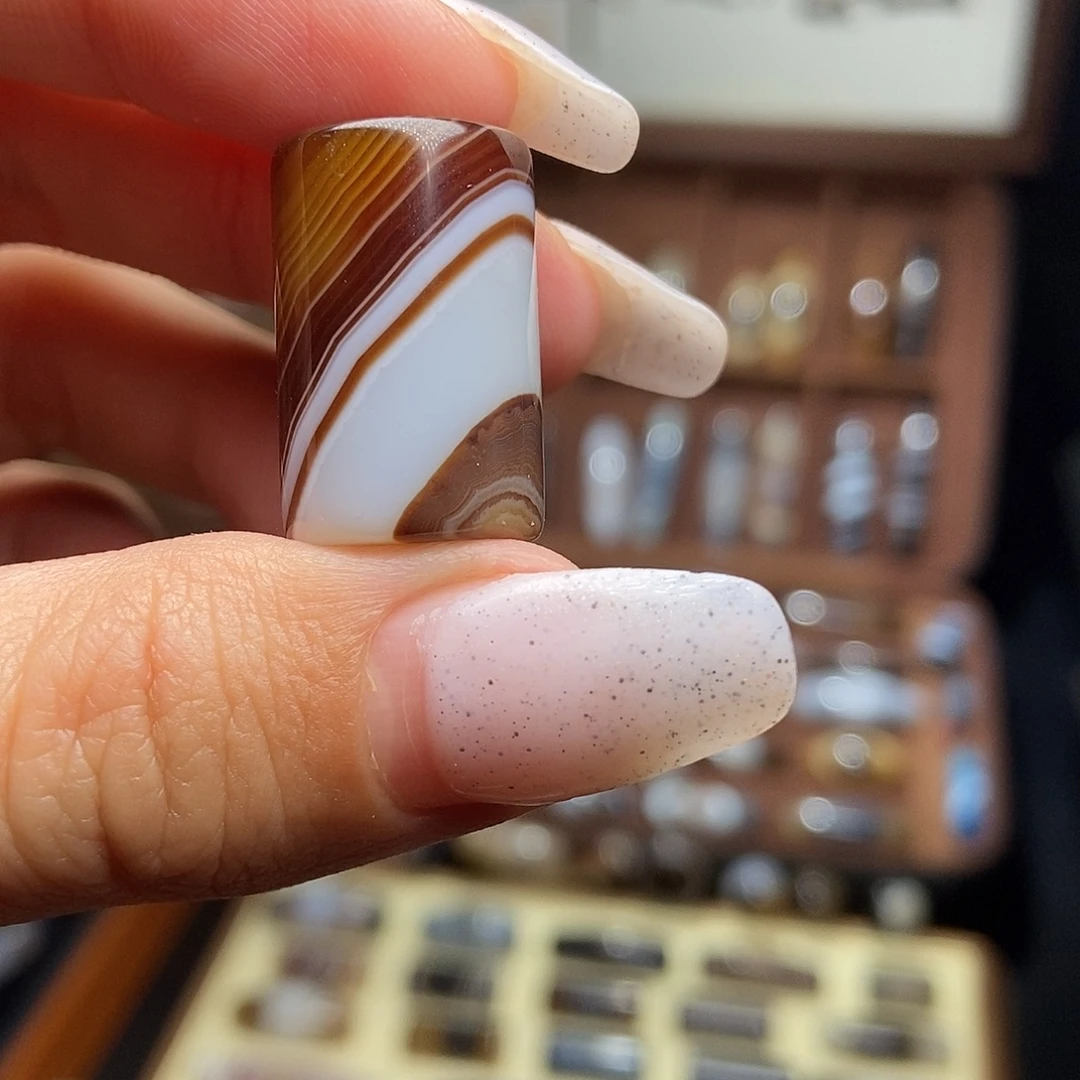 玛瑙/玉髓未镶嵌吊坠(赠链)