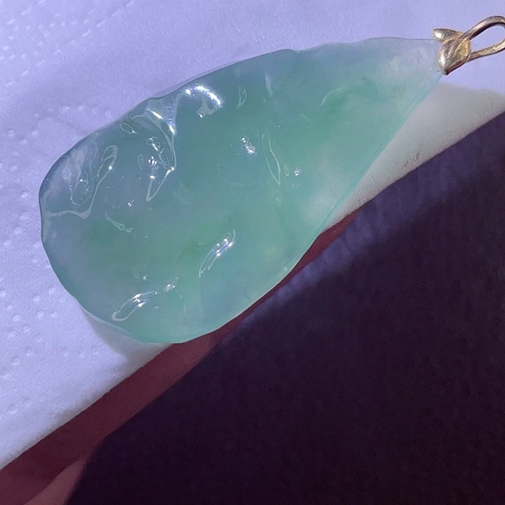 翡翠18K金镶嵌颈饰翡翠