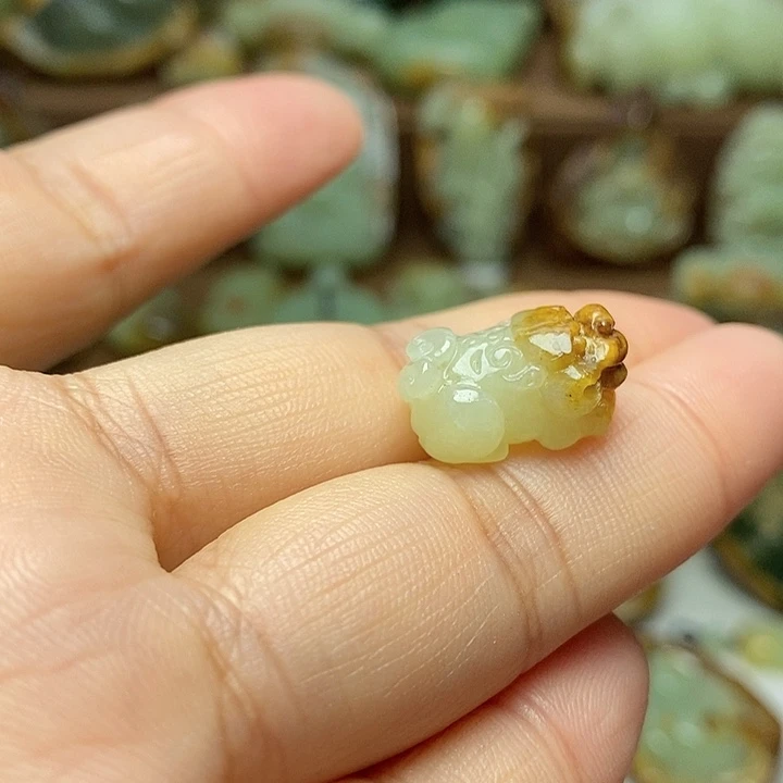 佐***6岫岩河磨玉（透闪石质玉）未镶嵌颈饰