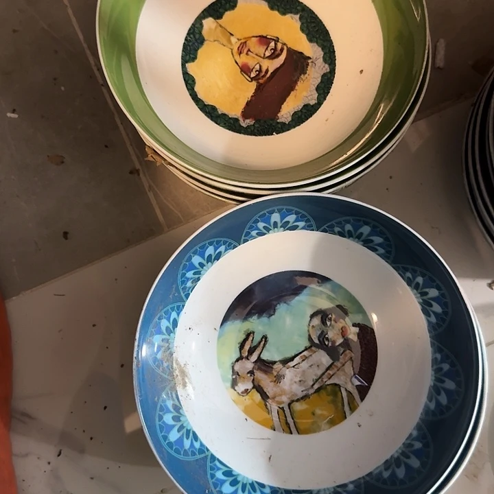 我***酒瓷4个绿色，4个蓝色