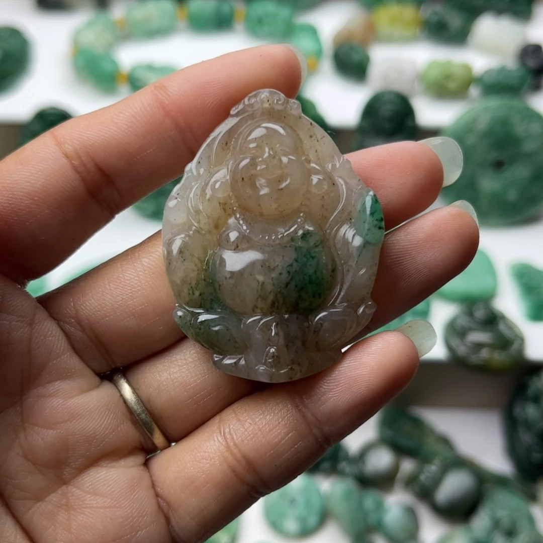 独山玉未镶嵌挂件