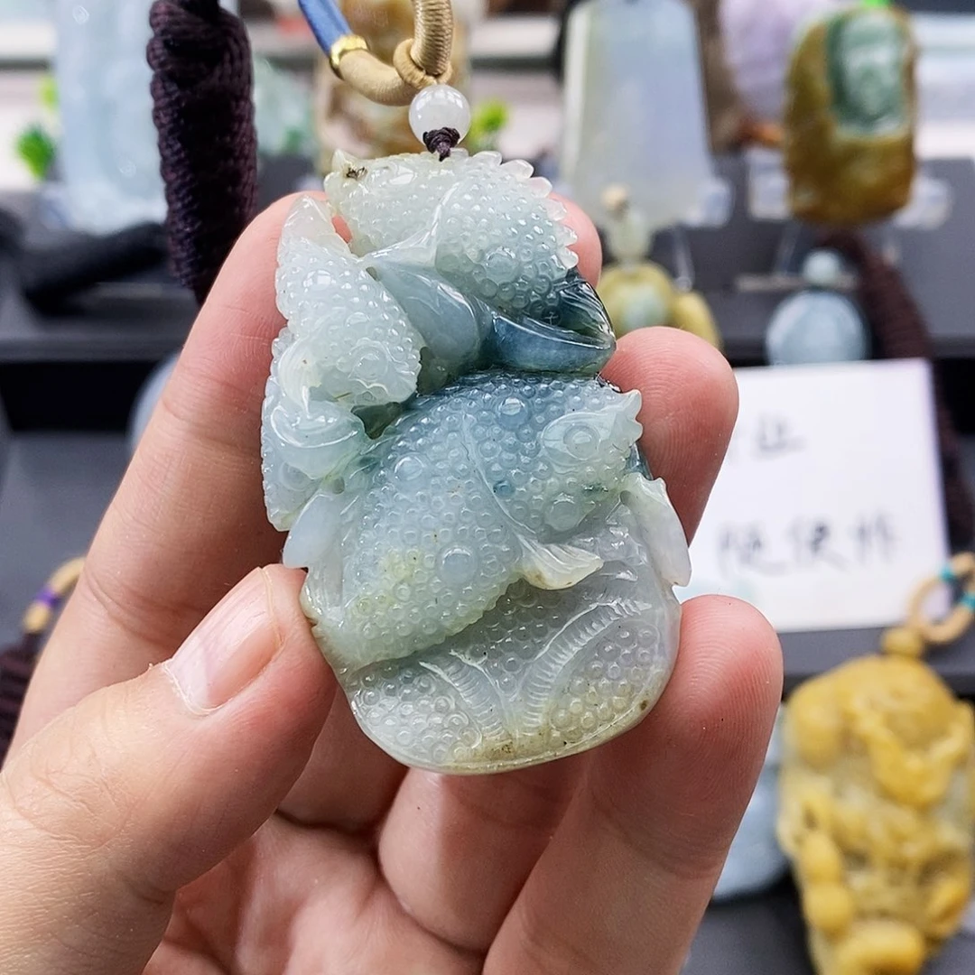 颈饰未镶嵌翡翠吊坠