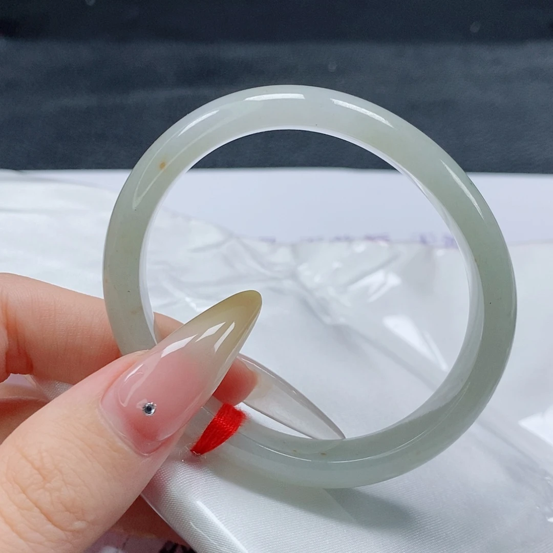 【闪购商品】未镶嵌手镯（贵妃镯）翡翠375号