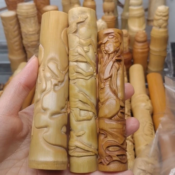 乄***卝竹黄皮红皮料子佛 马 美女