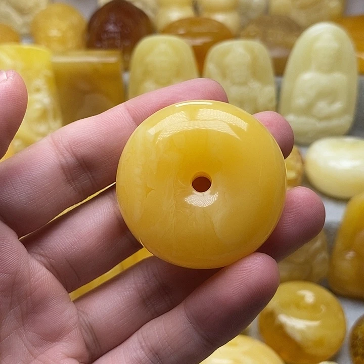 琥珀颈饰未镶嵌琥珀蜜蜡吊坠