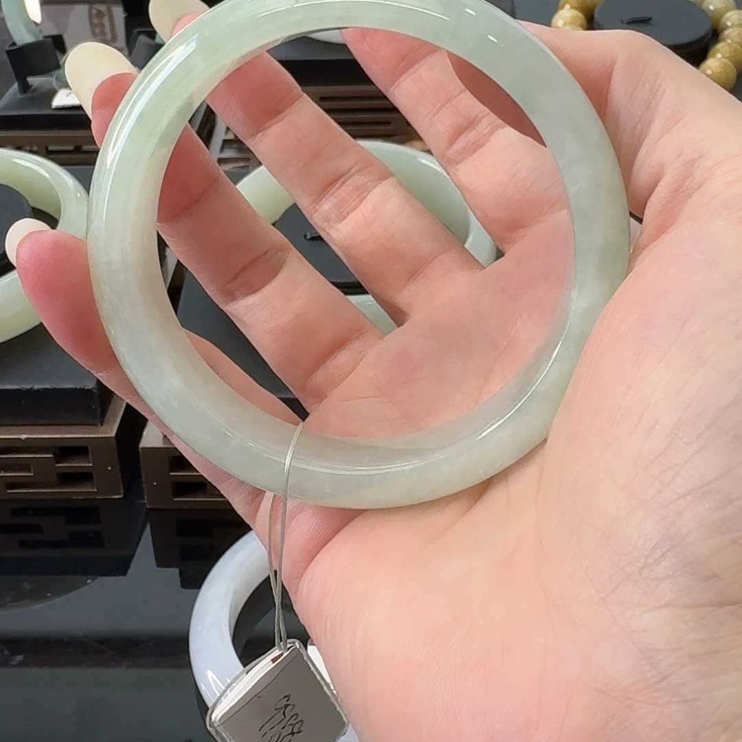 翡翠手镯未镶嵌天然翡翠饰品带证书