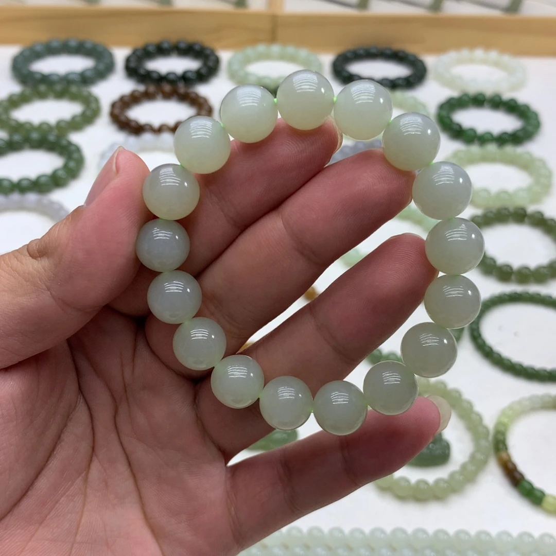 手串未镶嵌和田玉（晴水11.8）