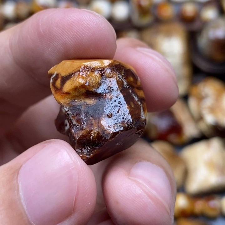 定制琥珀未镶嵌定制琥珀