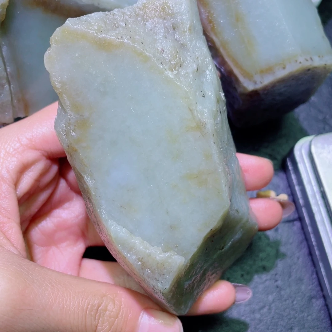 和田玉（糖玉）未镶嵌珠宝半成品