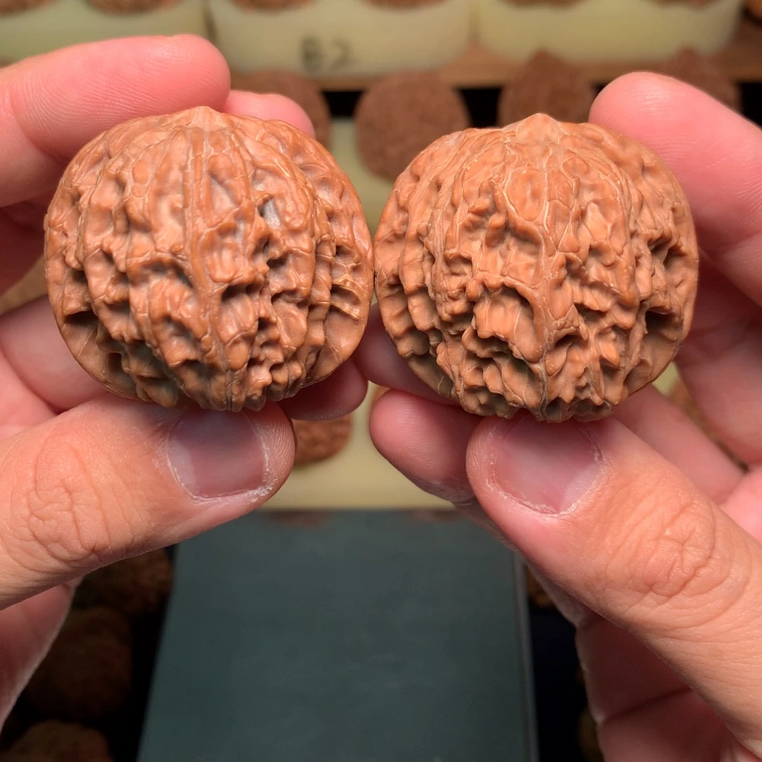 文玩核桃把件41.5原桩山地磨全品