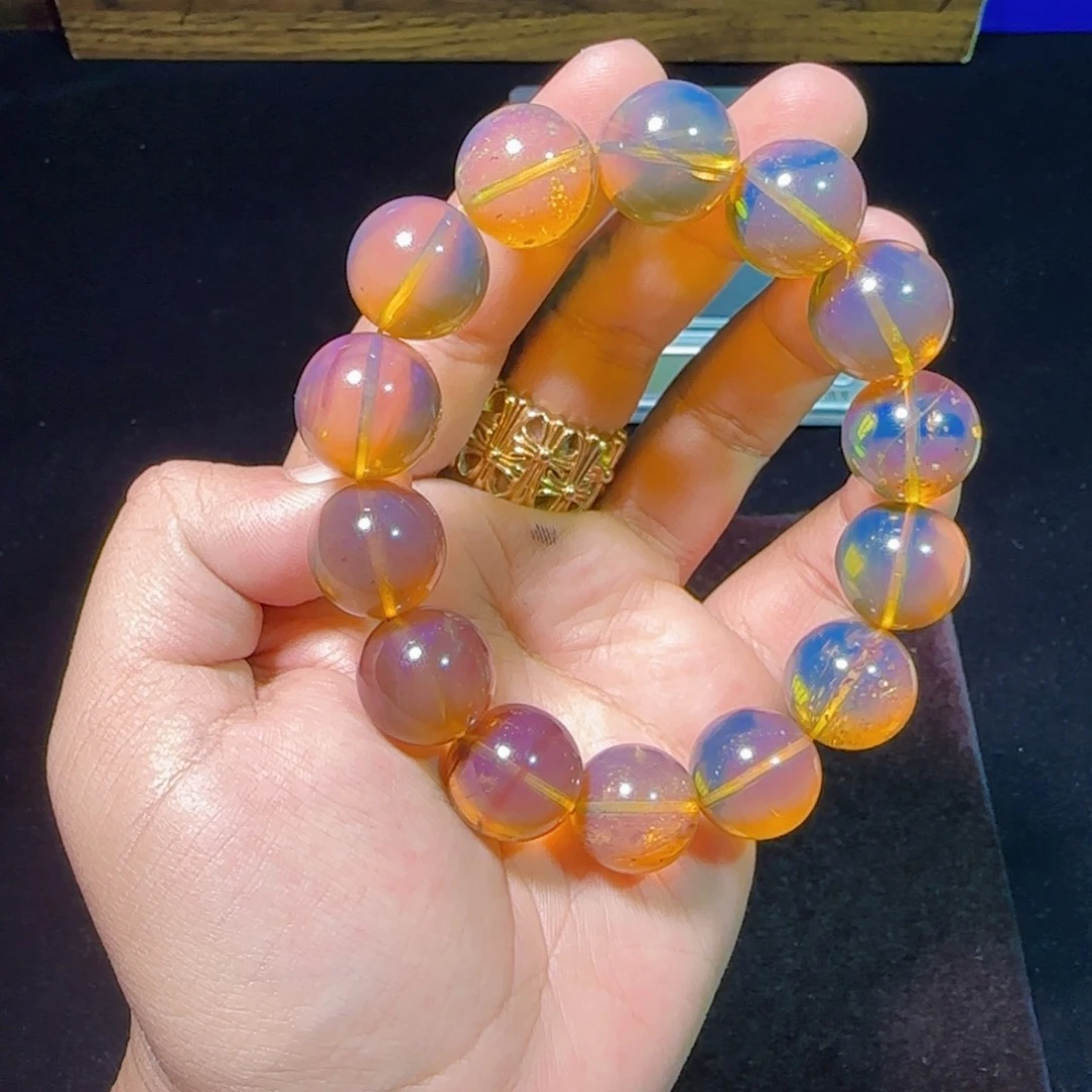 琥珀未镶嵌裸石琥珀