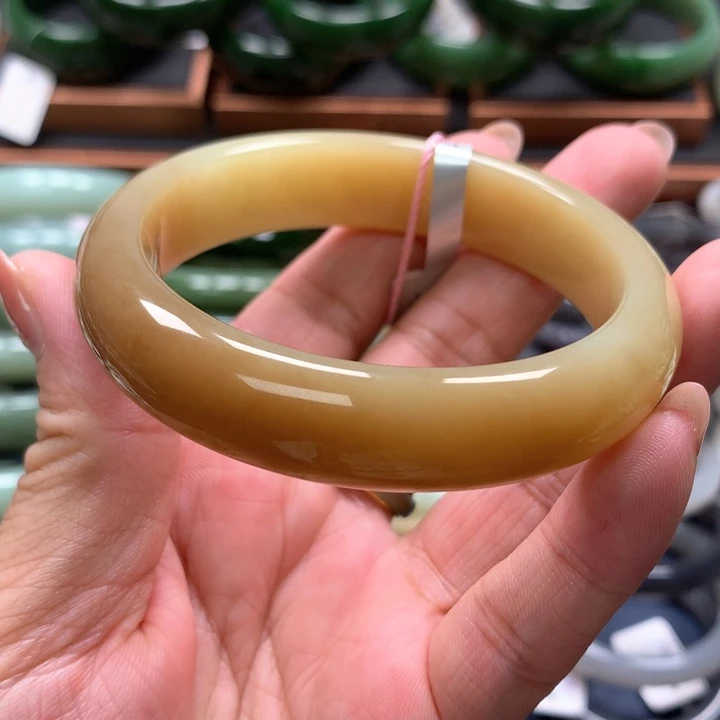 【闪购商品】未镶嵌手镯和田玉