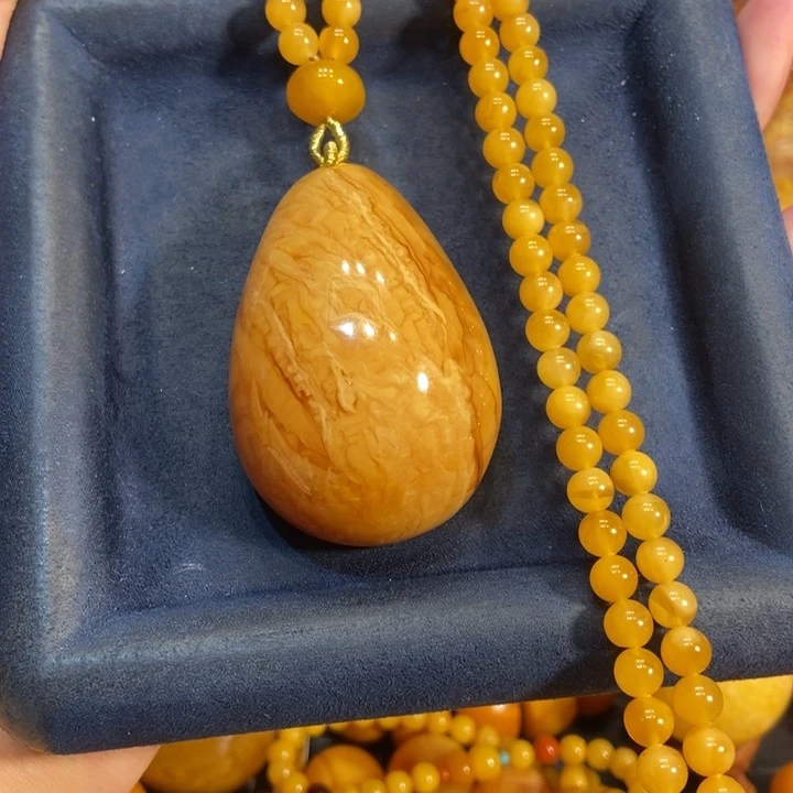 蜜蜡颈饰未镶嵌随**行蜜蜡