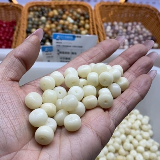 吊坠白玉菩提11/8白玉墩120颗