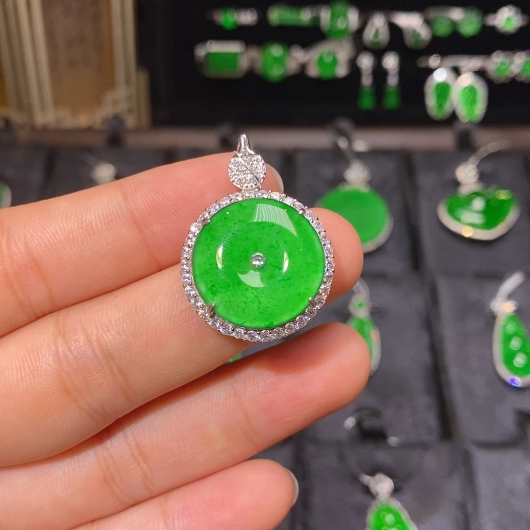 颈饰银S925镶嵌翡翠天然翡翠