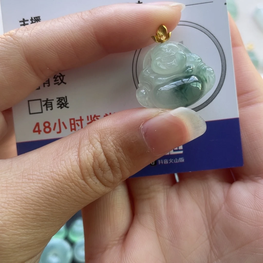 翡翠未镶嵌颈饰金扣佛公有纹