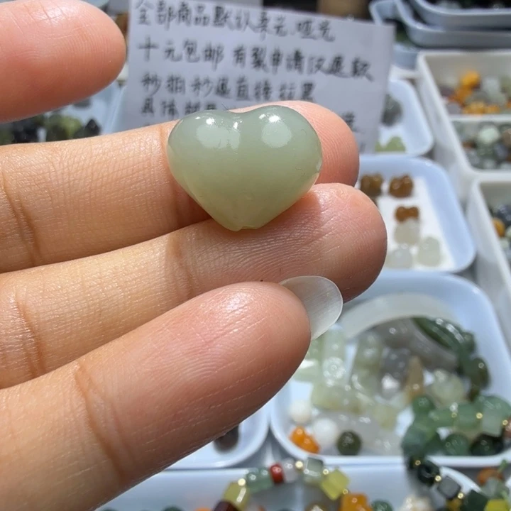 未镶嵌和田玉珠宝半成品
