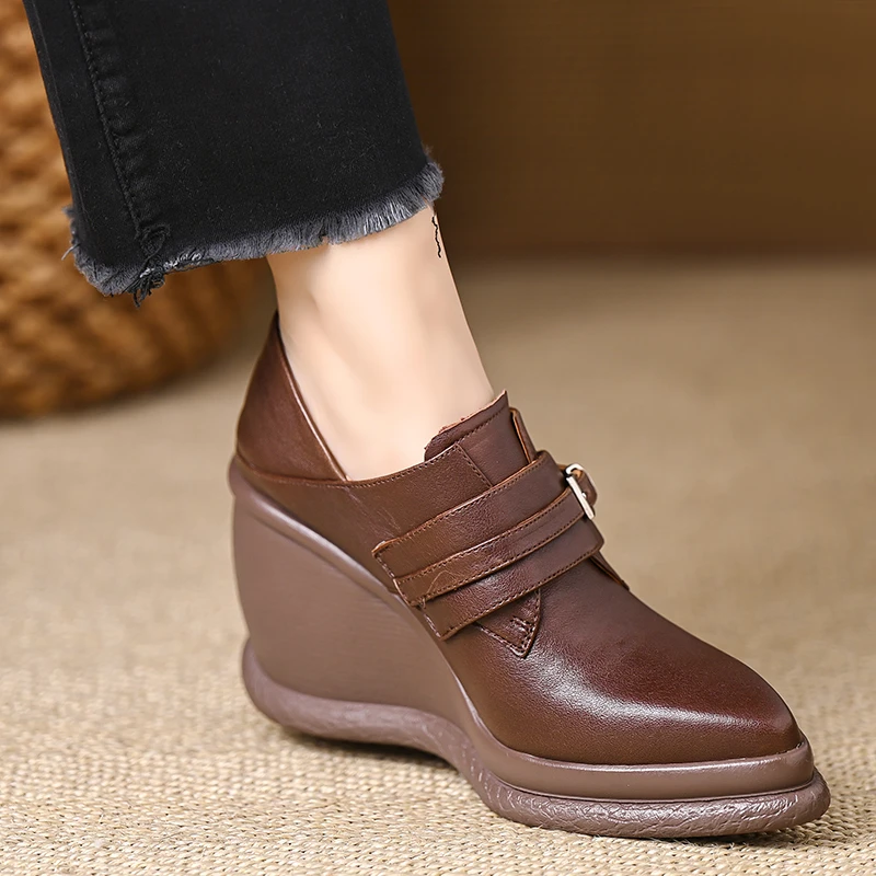 玥小姐9厘米坡跟小个子女鞋头层羊皮增高厚底尖头魔术贴深口单鞋