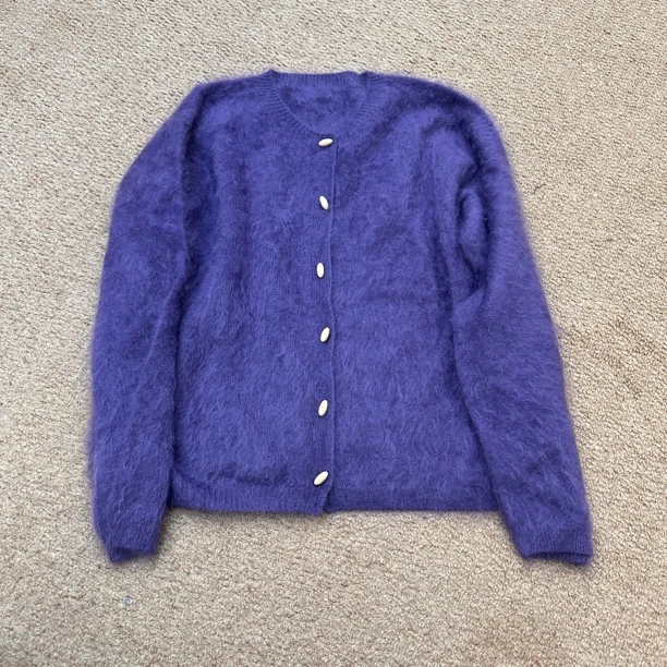 林杠杠冬季新品/羊毛木扣毛衣开衫