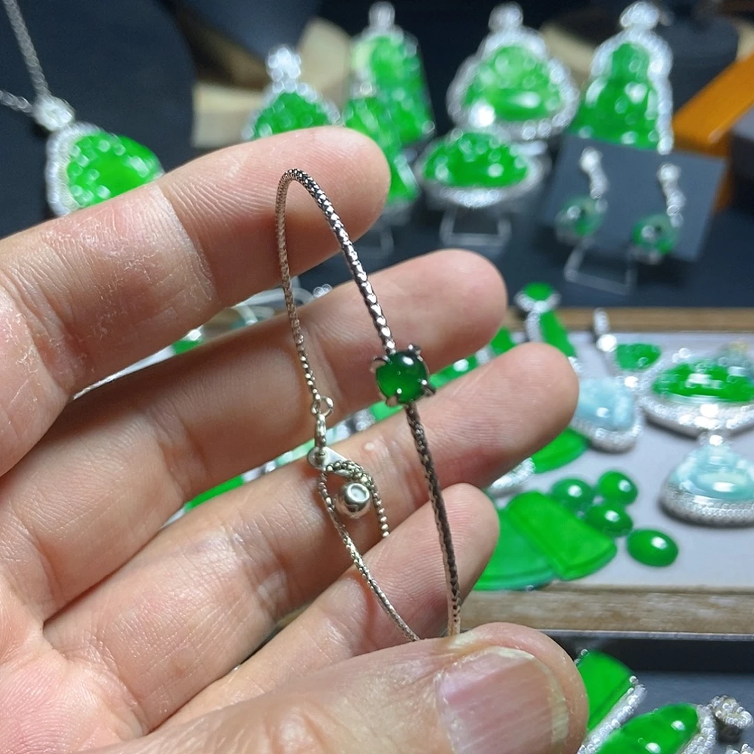 翡翠未镶嵌吊坠(不含链)542吊坠