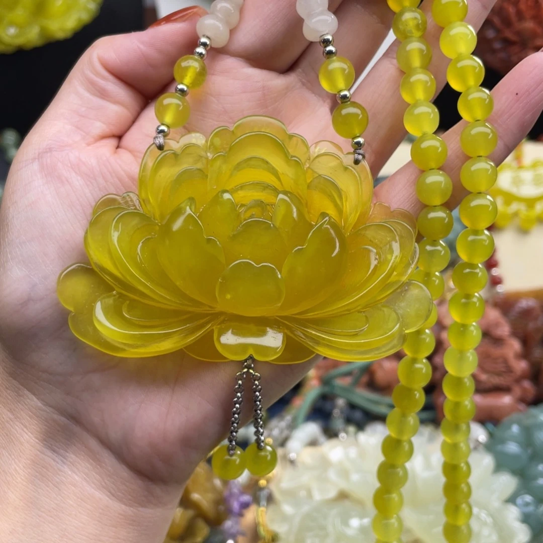 未镶嵌蛇纹石玉颈饰