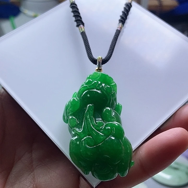 颈饰未镶嵌翡翠未镶嵌翡翠（赠链）