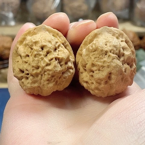 文玩核桃把件玉龙金蟾带彩43