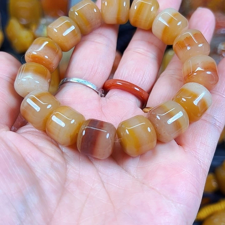 石英质玉（黄龙玉）未镶嵌笔搁