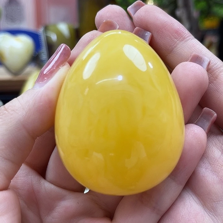 未镶嵌颈饰琥珀吊坠