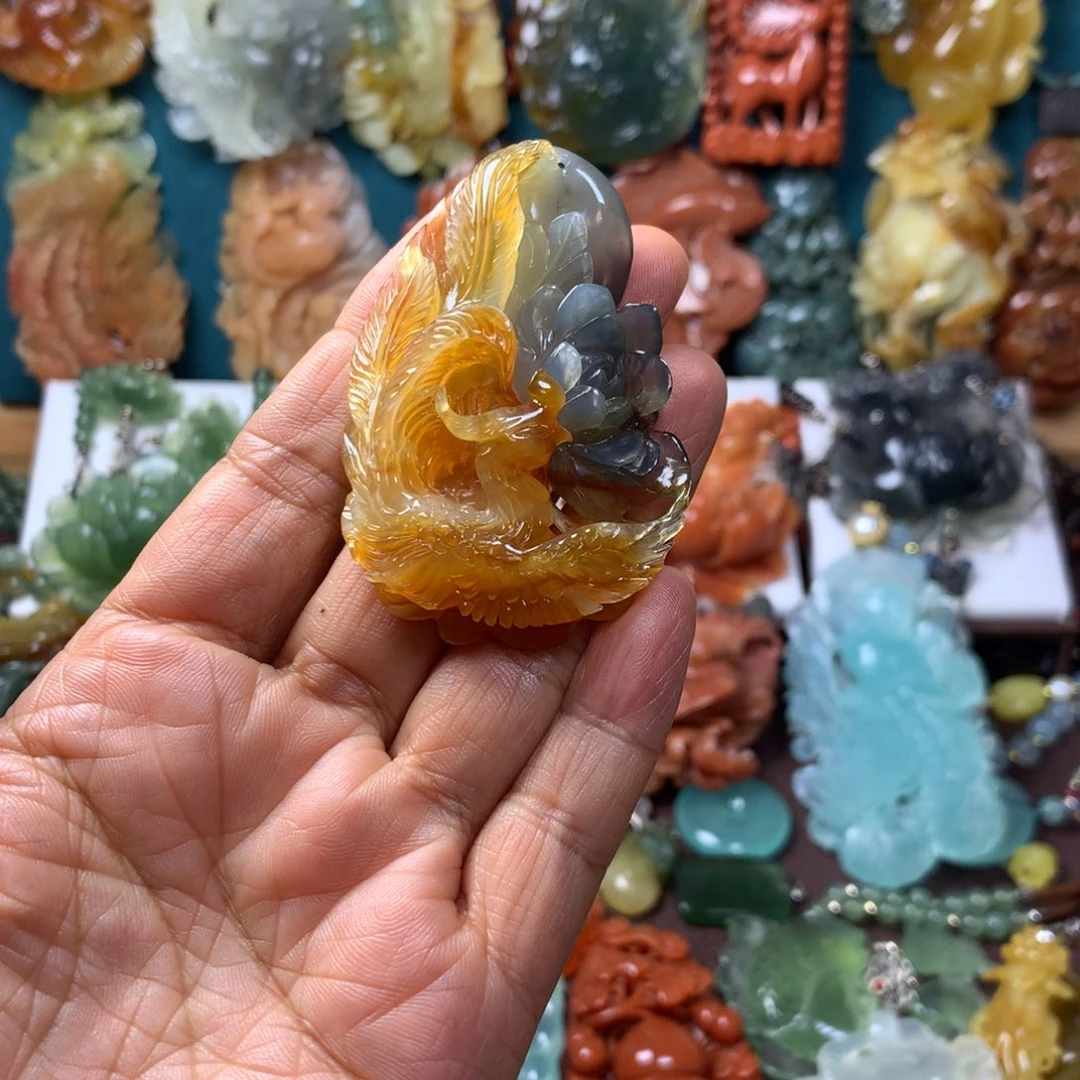 蛇纹石玉未镶嵌挂坠