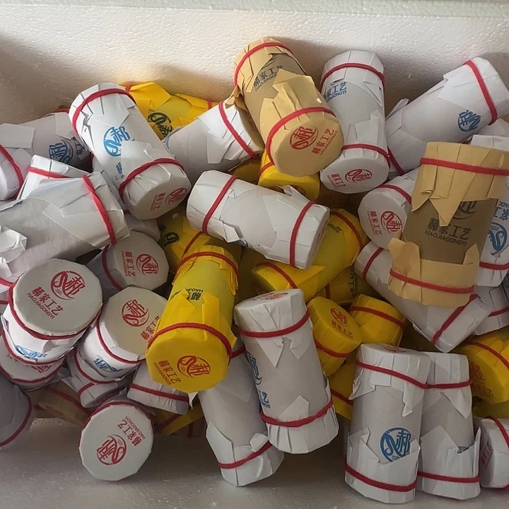 蟋蟀白纸筒新脱蝈蝈…………