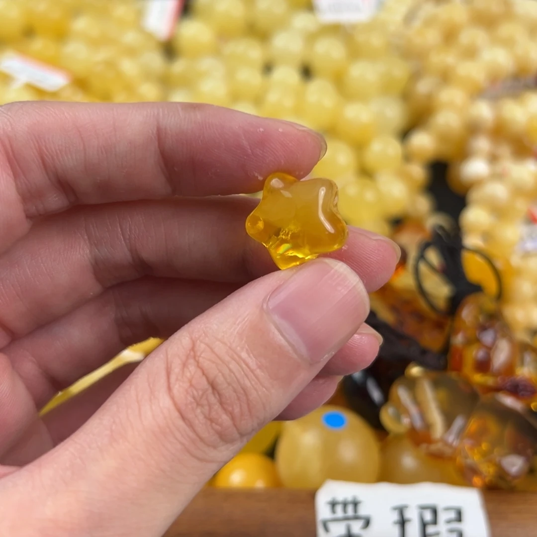 琥珀未镶嵌珠宝奇石