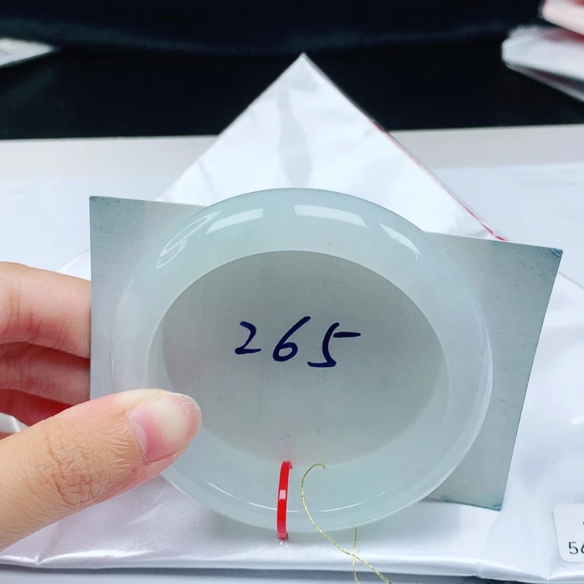 【闪购商品】翡翠手镯未镶嵌56.7圈