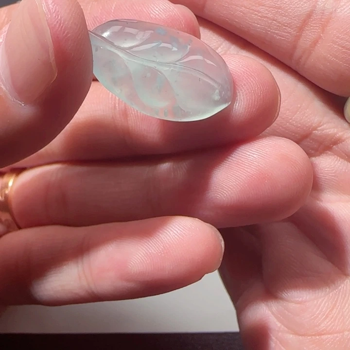 定制翡翠未镶嵌天然翡翠叶子