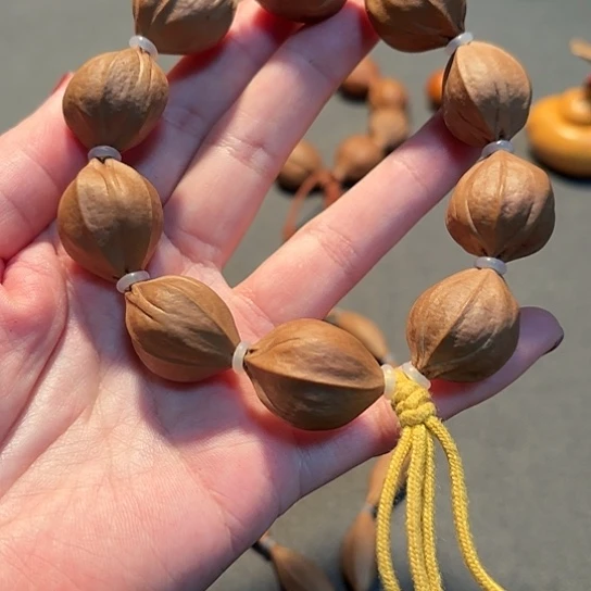 19梅林铁核四花手串款