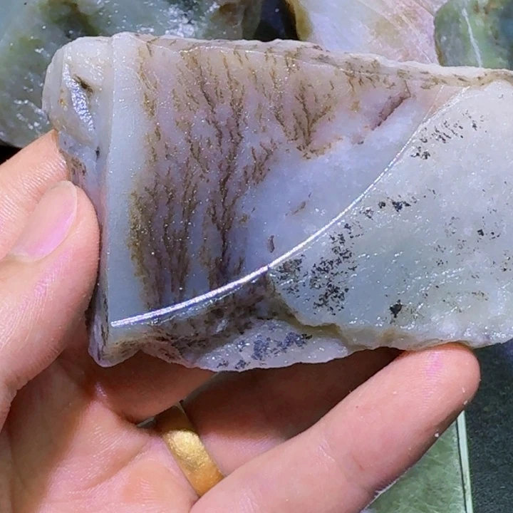 和田玉未镶嵌珠宝半成品