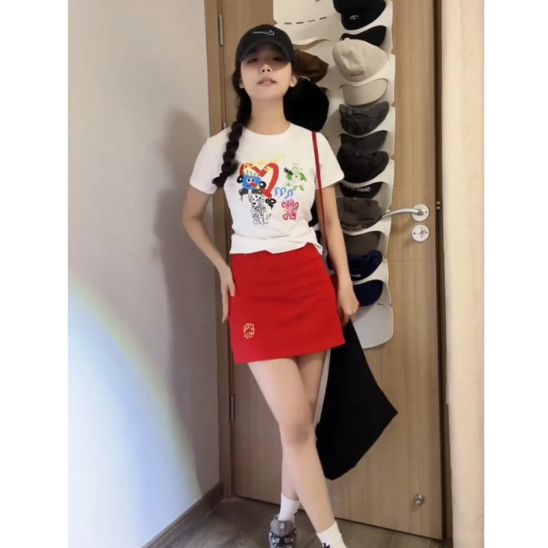 红色刺绣包臀半身裙女夏季2025新款小个子高腰a字裙甜酷辣妹短裙