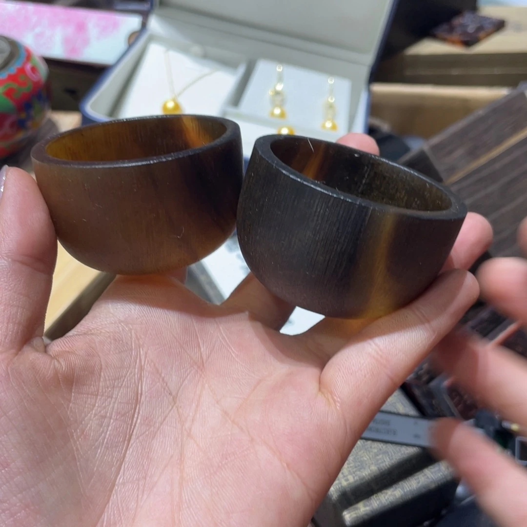 紫砂线香的味道很浓很香      