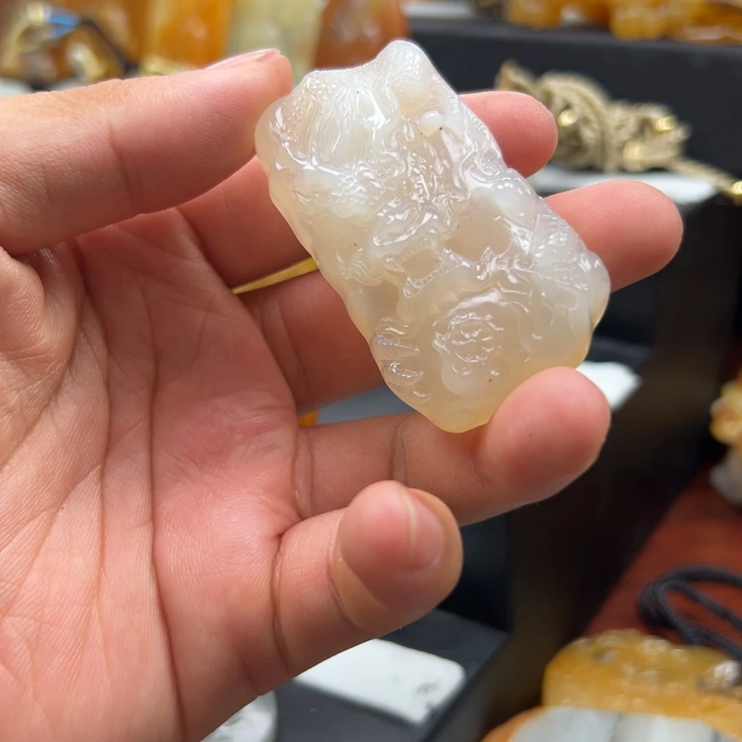 石英质玉（黄龙玉）未镶嵌多样性发货，发其一