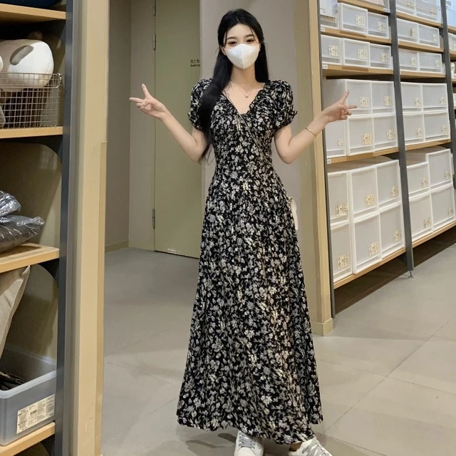 大码胖mm2025夏季新款法式复古碎花V领长裙收腰显瘦气质连衣裙女