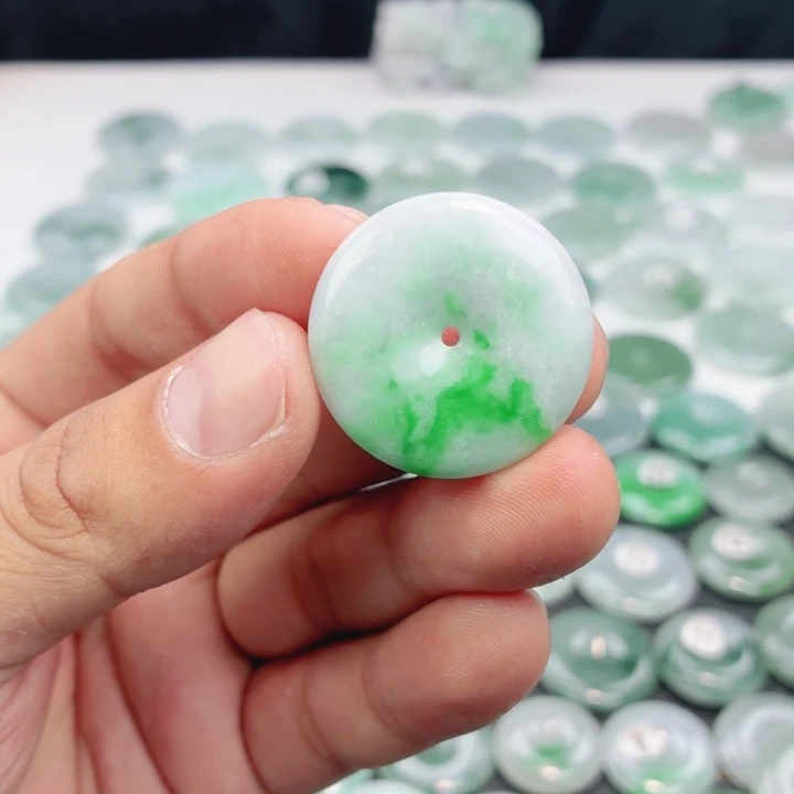 翡翠未镶嵌颈饰缅甸天然A货翡翠29.6-5.8