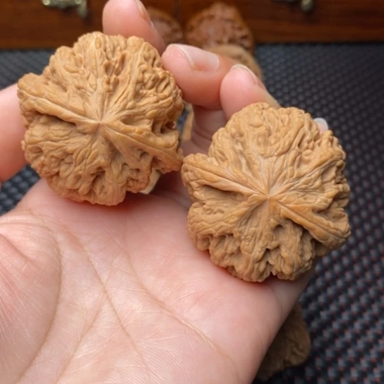吊坠文玩核桃46全品球筋